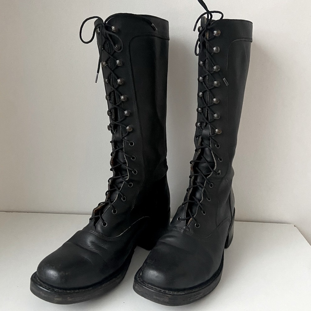 Frye Lace Up Black Leather Knee High Equestrian combat Boots size 8 womens